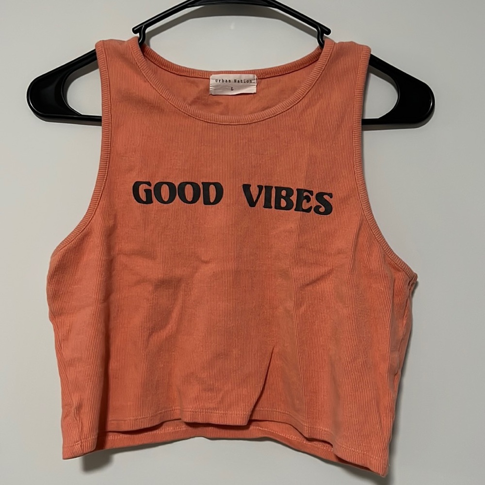 URBAN NATION - ‘Good Vibes’ Crop Tank Top. SIZE: LARGE.